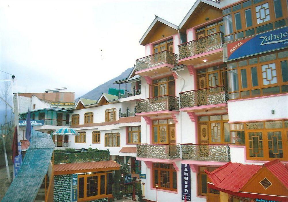 Hotel Zahgeer Continental - Srinagar Екстер'єр фото
