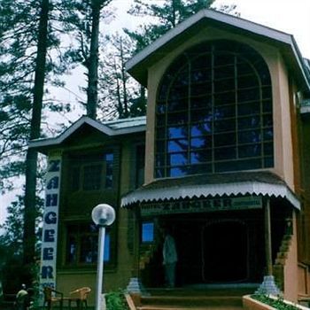 Hotel Zahgeer Continental - Srinagar Екстер'єр фото